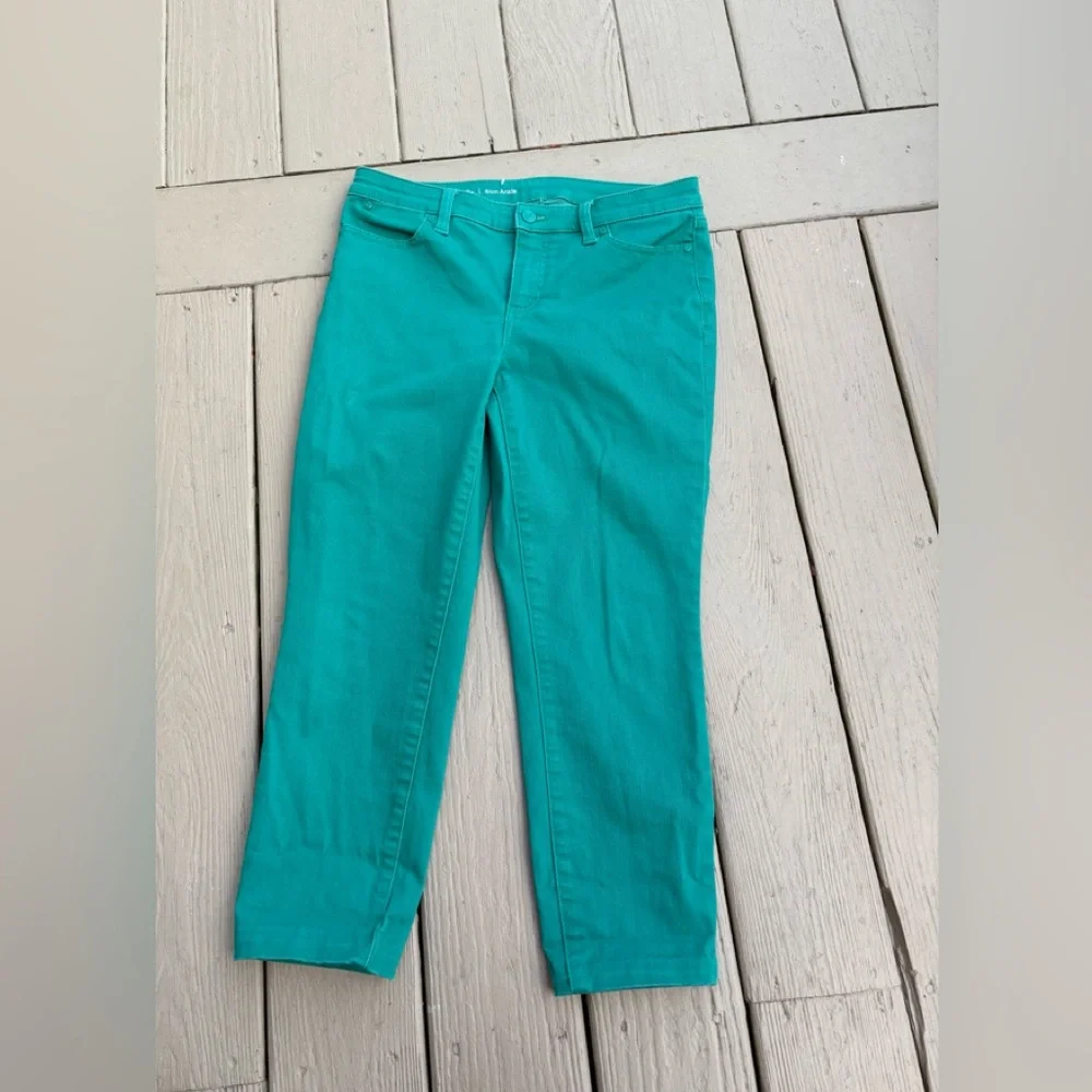 TALBOTS Vibrant Green Flawless Slim Ankle Cropped Jeans, Size: 8P